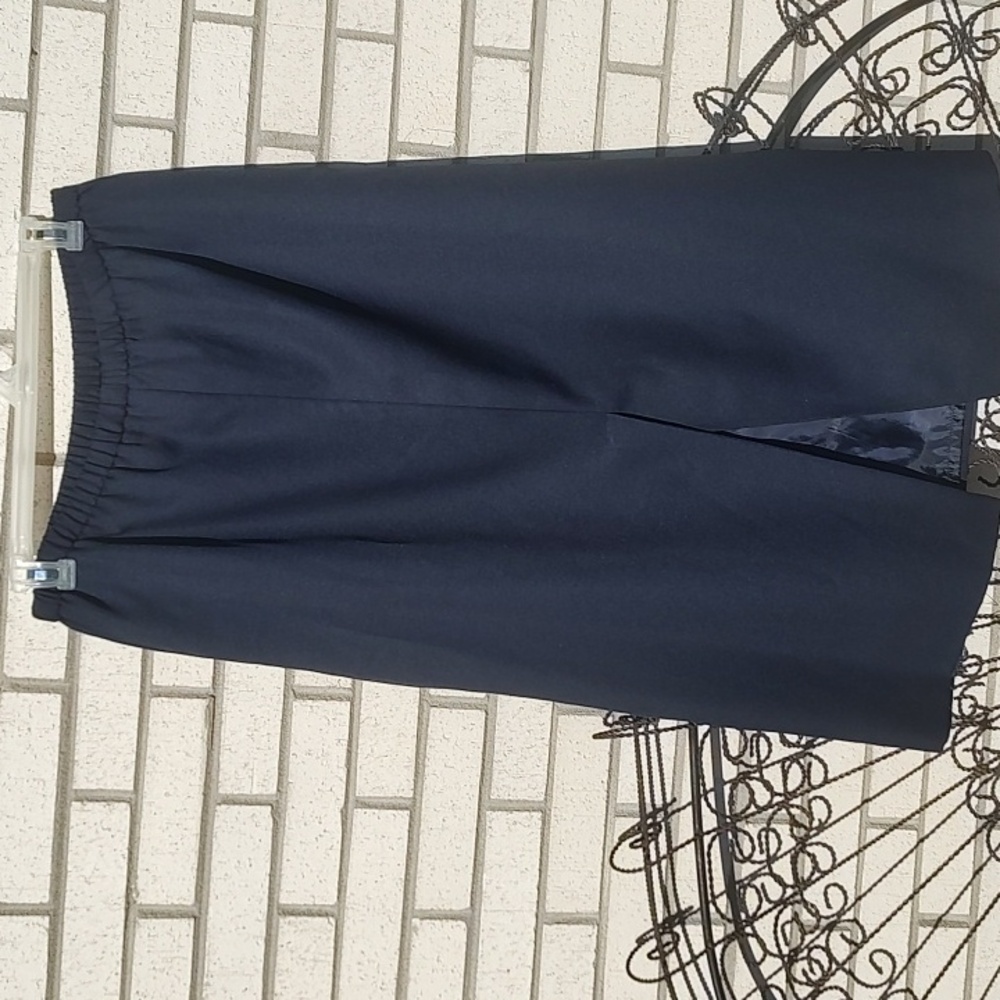 Navy Skirt - Picture 7 of 8